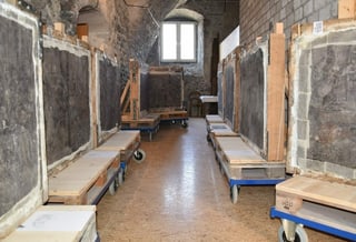 Ils maletgs vegnan fatgs pronts per l'exposiziun 