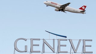 Aviun da la Swiss suenter ina partenza da Genevra.
