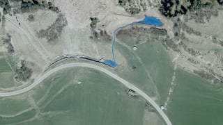 L'aua che cullava normalmain en il rempar, ha tschertgà ina nova via.