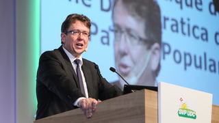 Albert Rösti:Il president da la PPS tar ses pled d'avertura a la radunanza da delegads a Wettingen.