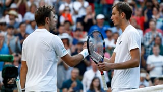 Wawrinka gratulescha a Medwedew