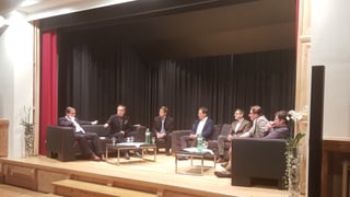 Da sanestra a dretta; Gerhard Pfister, Andreas Wieland, David Spinnler, Duosch Fadri Felix, Kurt Baumgartner, Markus Testa e Michi Beer.