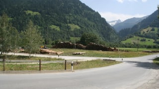 Il territori Igniu tranter Rabius e Surrein.