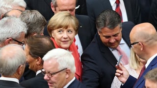 Angela Merkel e Sigmar Gabriel permez da plirs depeutads
