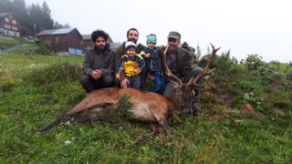 Taur tschierva 114 kilos, sittaus dad Arno Casanova.