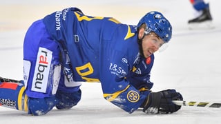 Anton Roedin dal HCD sin tuts quatter sin il glatsch.