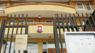 Entrada dad ina ambassada svizra.