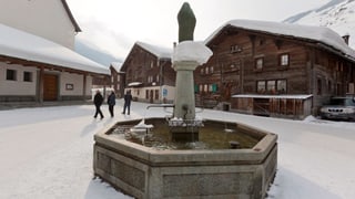 Plazza cadruvi da Val son Pieder