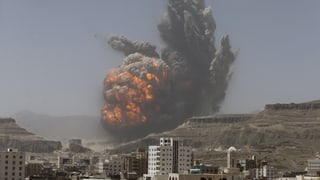 sanaa e davositers fieu e fim d'in'attatga aviatica