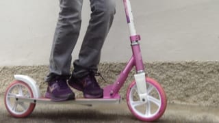 Il viadi da scola cun il scooter po esser magari privlus.