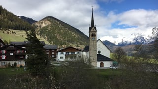 En baselgia parochiala vegnì chanta venderdi e sonda En baselgia parochiala vegnì chanta venderdi e sonda