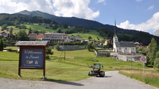 Seewis cun placat a l'entrada dal vitg.