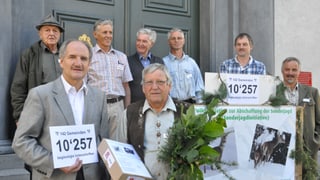 Ils commembers dal comité d'iniziativa cunter la chatscha speziala.