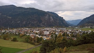 Panaduz duai survegnir ina nova halla plurivalenta.