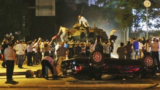 La notg da l'emprova da putsch il 2016. 