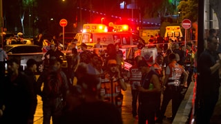 Polizia e forzas da segirezza al lieu da l'attentat. 