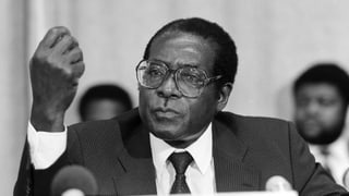 Purtret da Robert Mugabe. Purtret da Robert Mugabe.