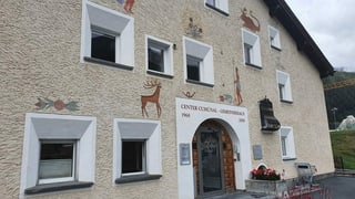 Purtret da la chasa communala