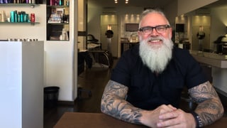 Robert Mickartz - il coiffeur fidà da Martin Schulz en sia patria Würselen.