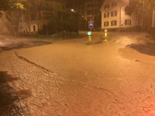 Via cun massa da glitta.