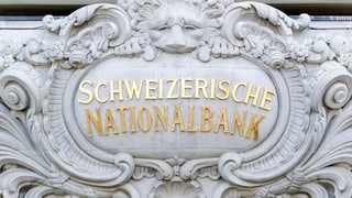 Purtret da la scrittiva avant la Banca naziunala svizra. 