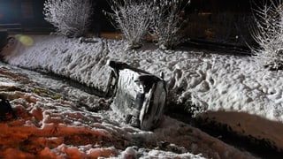Auto sin il tetg, em la naiv