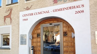 Purtret dal center communal a Zernez. 