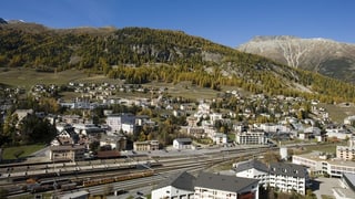 Sin l'areal da la staziun a Samedan è planisà in center administrativ regiunal pels uffizis chantunals.