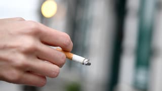 Maun cun ina cigaretta