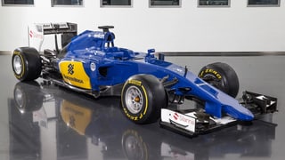 nov auto da cursa da sauber