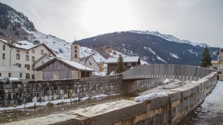 I na dettia betg in foss tras la vischnanca pervia da la discussiun sur dal Parc Adula, di Stefan Schmid. I na dettia betg in foss tras la vischnanca pervia da la discussiun sur dal Parc Adula, di Stefan Schmid.