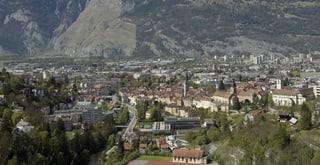 Vista sur la citad da Cuira vers il Rossboden.