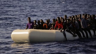 Ils migrants eran en viadi en pliras bartgas.