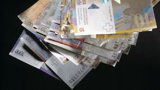 Purtret da bancnotas da 1'000 enfin 10 francs. 