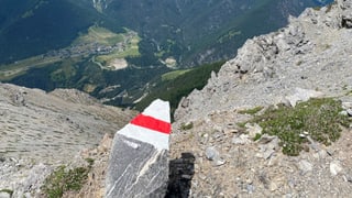 Sendas da viandar passan magari era tras terren difficil.