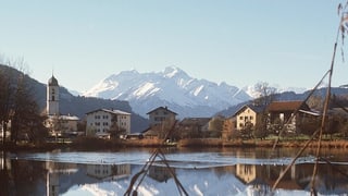 Laax cun il lai davant.