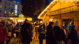 Fotografia dal martgà da Nadal tar il Glatschin.