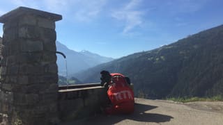 ina fontauna cun in satgados