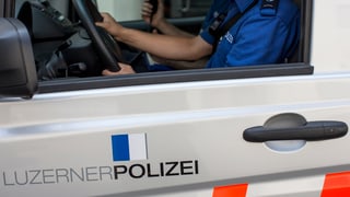 Auto da la polizia da Lucerna.