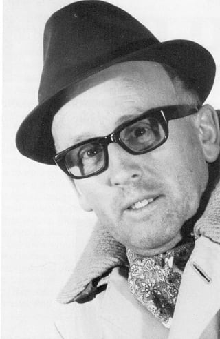 Vic Hendry (1920-2014) Vic Hendry (1920-2014)