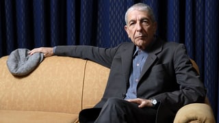 Il chantadur Leonard Cohen sesa sin in canape