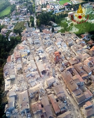 Ina citad devastada en vista aerea.