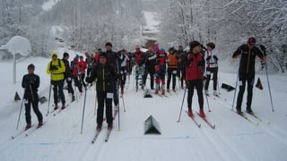 Ina ritscha da curriders da passlung al Surselva Classic dal 2012.