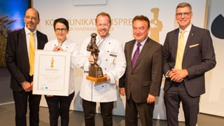 Reto Schmid ed Anna Curschellas (amez) cun Frank Breuer (sanester) Holger Knieling e Christian K. Filseth (dretg).