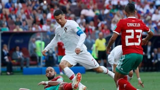 Cristiano Ronaldo vid il ball. Cristiano Ronaldo vid il ball.
