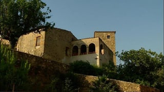 Il chastè en Cataluny.