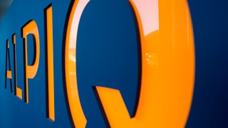 Il logo da la firma.
