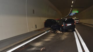 L'accident mortal sin l'A13 en il tunnel San Fedele. 