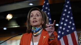La politicra americana Nancy Pelosi. La politicra americana Nancy Pelosi.