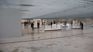 L’exposiziun en il museum Louvre Lens.